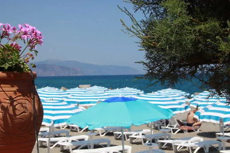 Hotel Il Gabbiano Beach Terme Vigliatore 3*,