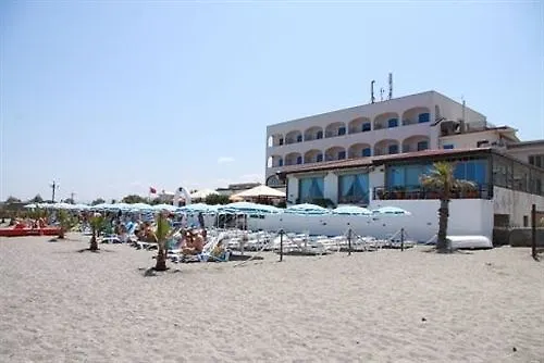 Hotel Il Gabbiano Beach Terme Vigliatore 3*,